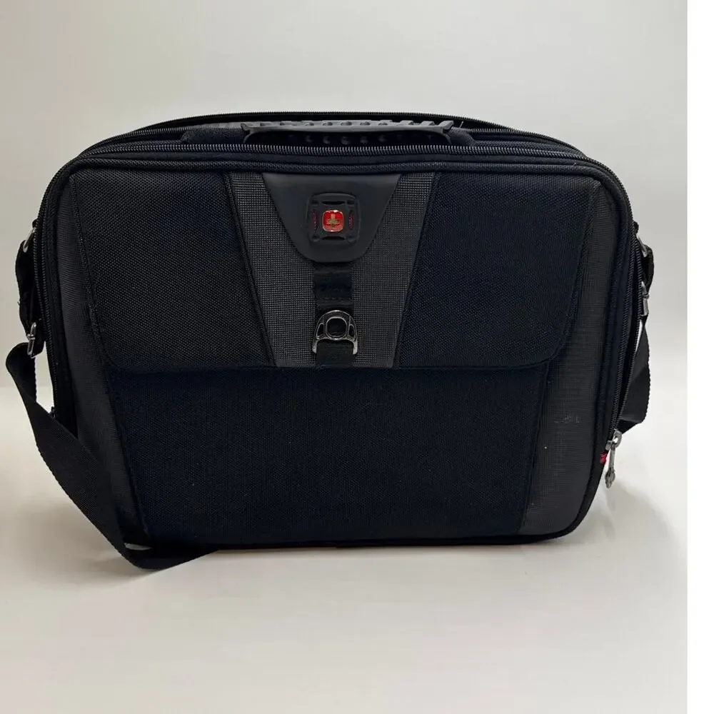 Wenger SwissGear The Grip 3950 Black Laptop Briefcase Messenger Bag Padded